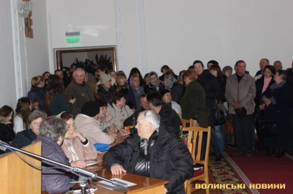 Матері бійців тербатальйону «Волинь» протестують під ОДА. ФОТО