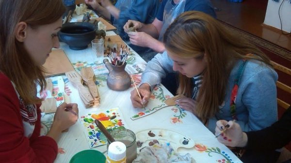 У Луцьку шведи та українці долали стереотипи за допомогою мистецтва. ФОТО