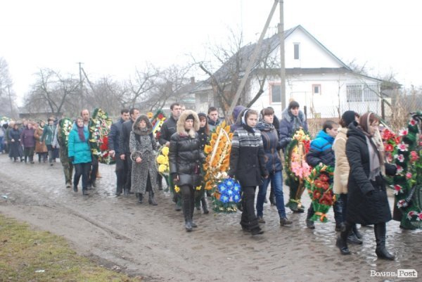 Поховали ще одного волиняна, вбитого на Майдані. ФОТО