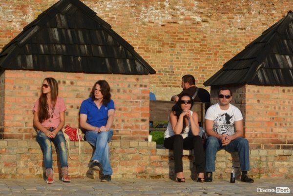 У Луцькому замку танцювали і співали кубинську сальсу. ФОТО  