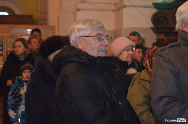 Магія Різдва: у луцькому соборі відбулося урочисте богослужіння. ФОТО