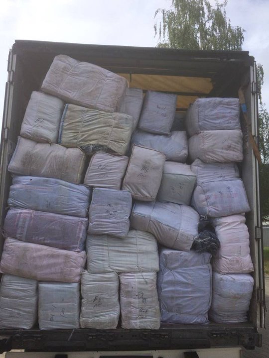 На «Ягодині» вилучили контрабандного одягу на чотири мільйони гривень. ФОТО