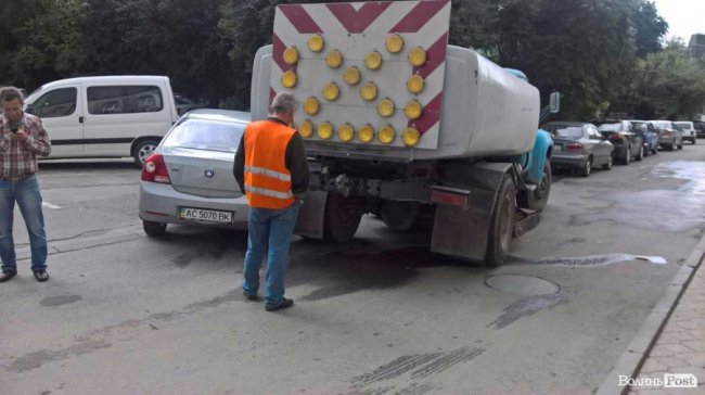 У Луцьку ‒ аварія на парковці біля міськради