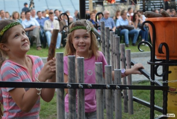 У Луцькому замку танцювали і співали кубинську сальсу. ФОТО  