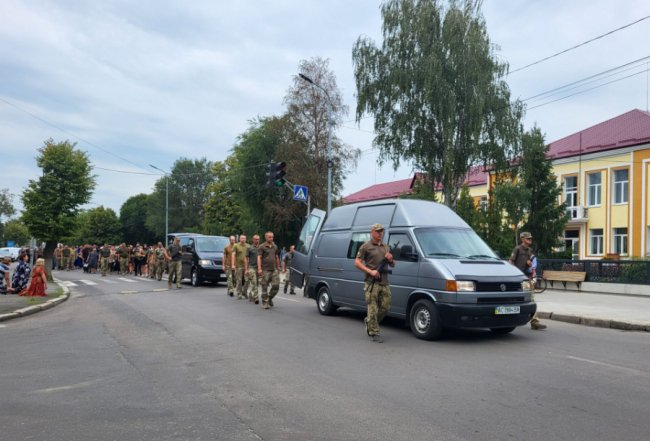 У Ковелі попрощалися з військовими, які загинули в ДТП. ФОТО