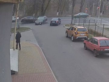 У Луцьку легковик влетів у джип. ВІДЕО