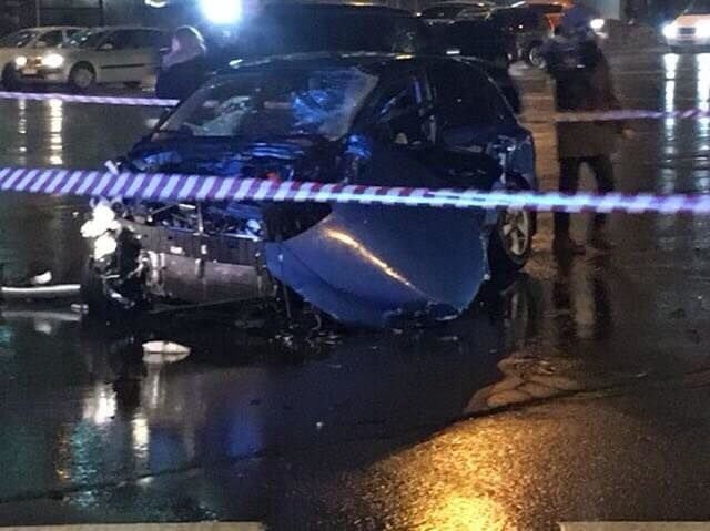 У Києві водій легковика протаранив чотири автівки: загинула дівчина