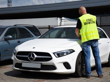 Польські прикордонники затримали українця, який хотів в'їхати на Волинь на краденому авто