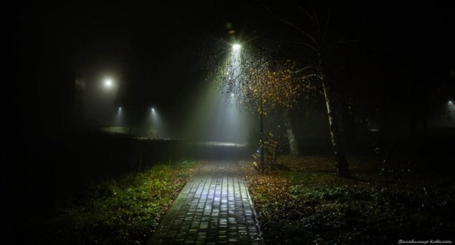 Фото нічного міста на Волині