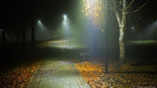 Фото нічного міста на Волині