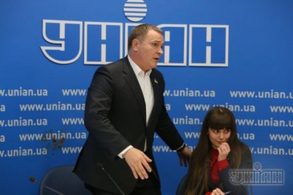 У Колесніченка кинули екскрементами. ФОТО