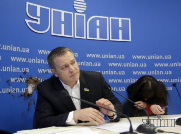 У Колесніченка кинули екскрементами. ФОТО