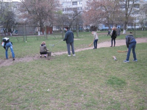 У Луцьку облаштовують спортивні майданчики. ФОТО
