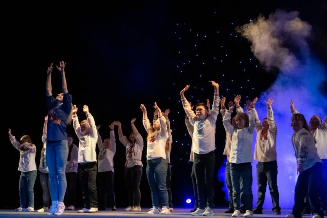 У Луцьку діти з особливими потребами виступали разом із відомими артистами