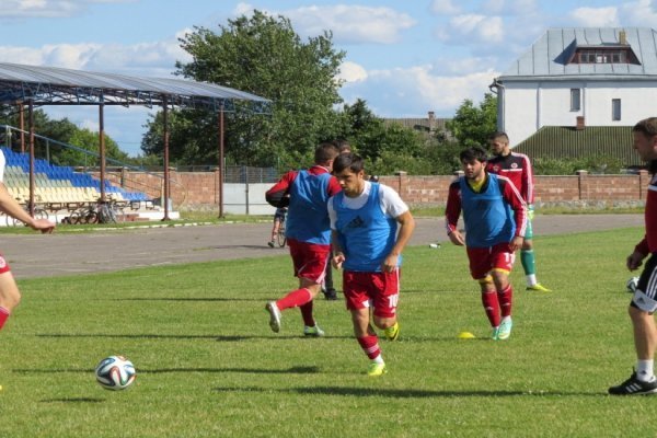 «Волинь» обіграла аматорів. ФОТО. ВІДЕО