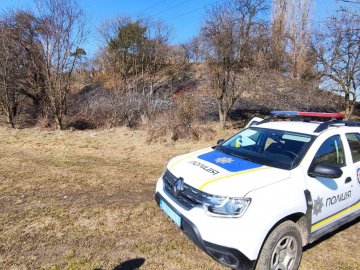 На Волині поліцейські офіцери погасили пожежу та допомогли чоловікові, який отримав значні опіки