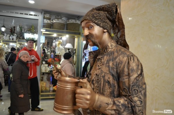 Відкрили луцький ЦУМ. ФОТО 