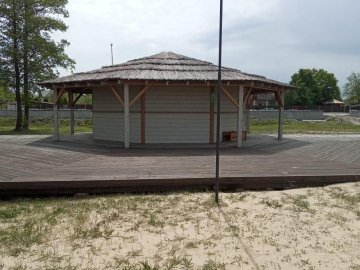 Знайшли спосіб узаконити торгові споруди на пляжі в селі Світязь