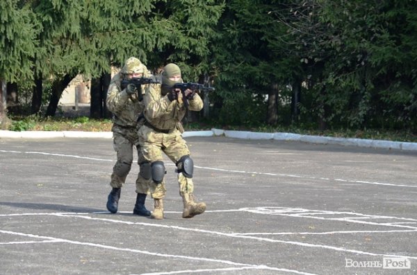 Волинські призовники поїхали на службу. ФОТО