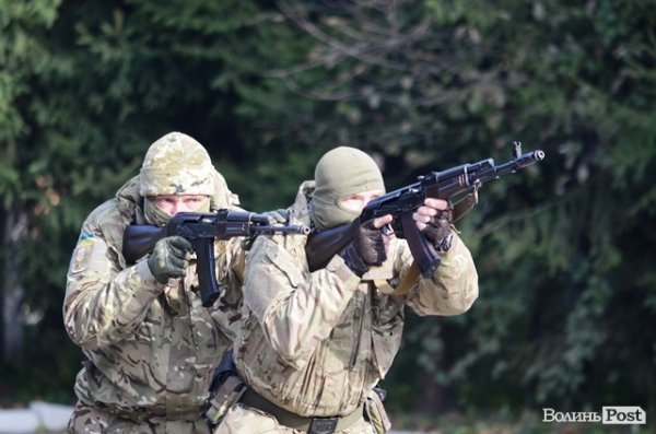Волинські призовники поїхали на службу. ФОТО