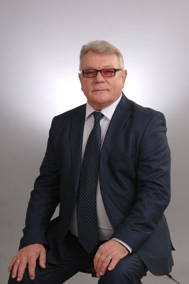 Другий тур виборів мера: за кого голосуватимуть авторитетні лучани* 