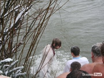 На Волині на Водохреще розгорнуть 9 рятувальних постів: перелік водойм для купання