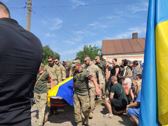 На Волині попрощалися із Героєм Вадимом Бельським. ФОТО
