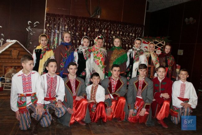 Квартири сиротам та 60 тисяч для хворої дівчинки. Добрі новини Волині