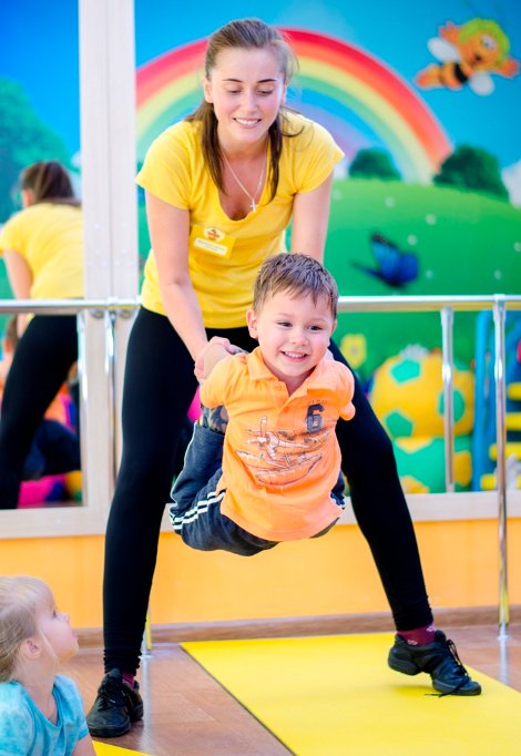 Клуб свідомого батьківства «Бджілка Майя» – там, де живе любов! ФОТО*