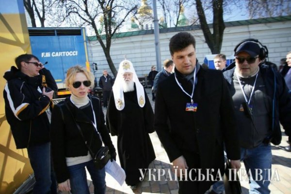 З’їзд «Батьківщини»: Саакашвілі, бабусі та «висока» Тимошенко. ФОТО