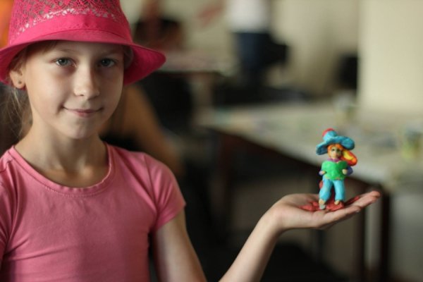 У Луцьку діти ліпили анімаційних персонажів з пластиліну. ФОТО