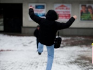 Через першу ожеледицю у луцьких травматологів побільшало роботи. ВІДЕО