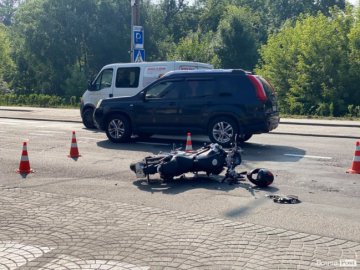 У центрі Луцька – ДТП за участю мотоцикліста: розповіли деталі