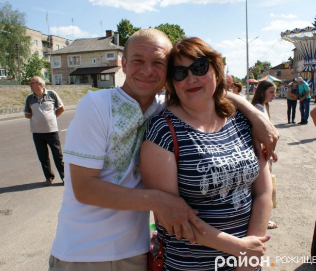 Народні гуляння у місті на Волині. ФОТО