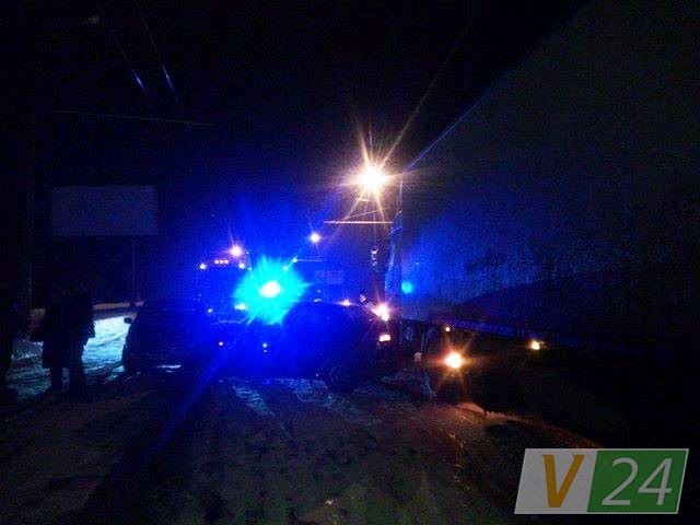 Подвійна аварія в Луцьку: фура і два легковики