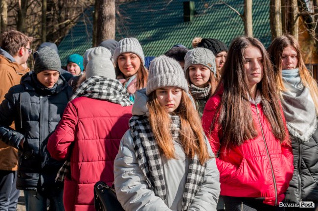 Учні першого на Волині міського шкільного лісництва побували у «волинській Швейцарії». ФОТО