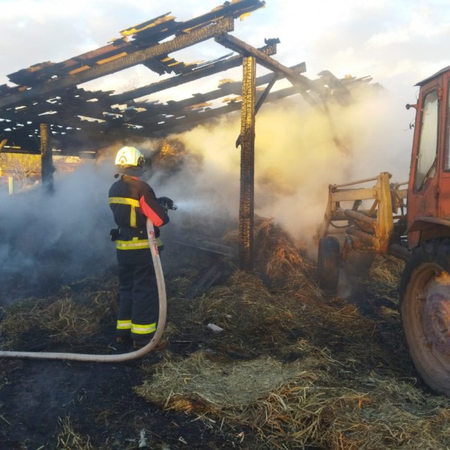 Пожежі на Волині: спалахнули дві господарські споруди та житловий будинок