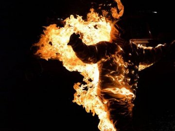 У поліції з'ясовують, як пенсіонер у Володимирі підпалив себе та загинув