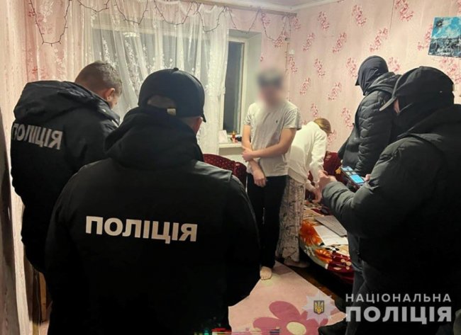 Банда шахраїв із Запоріжжя пропонувала фейкову роботу за кордоном