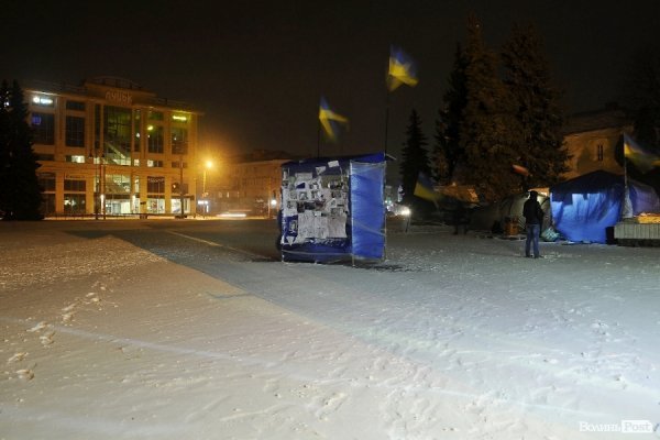 Сніг у Луцьку. ФОТО
