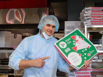 «Готуємо як для себе»: у Луцьку відкрили заклад відомої мережі «Pronto Pizza and Sushi Pro». ФОТО*