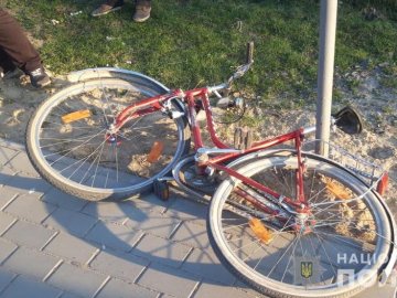 На Волині автомобіль збив 11-річну школярку, дівчинка – в реанімації. ФОТО