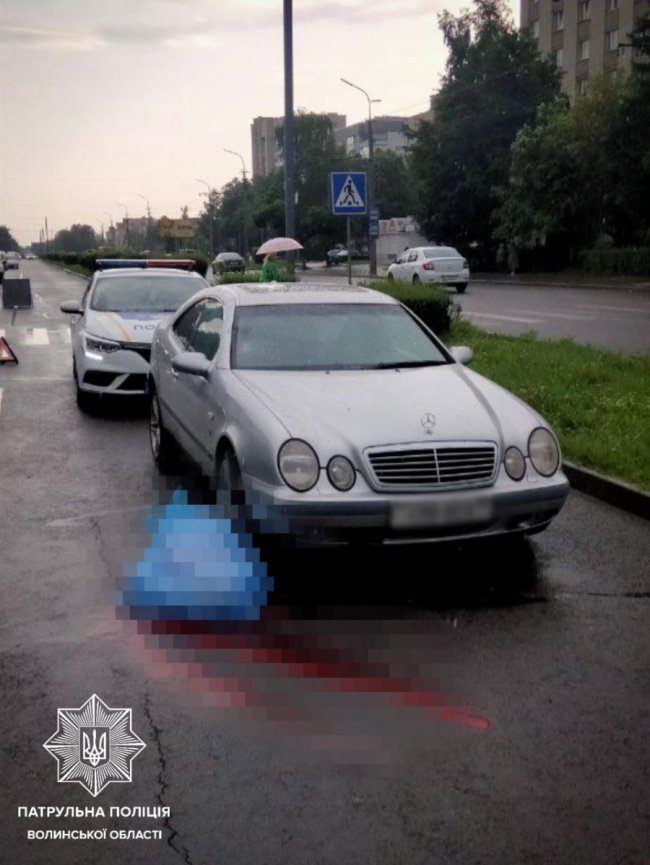 За шість місяців цього року на дорогах Волині загинули 45 громадян: фото з місць ДТП