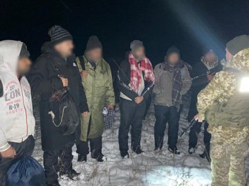 Білоруські прикордонники направляють біженців до кордонів України для розвідки вразливих ділянок