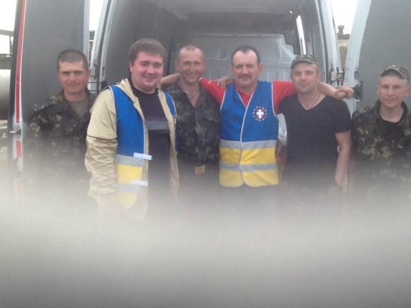 «Автомайдан Волинь» привіз військовим харчі. ФОТО