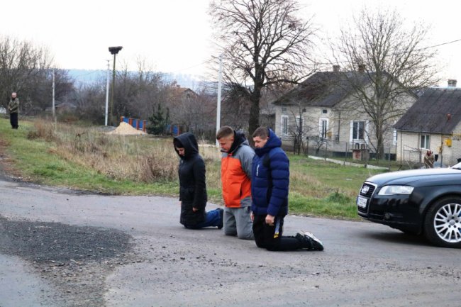 Сина ховали у день народження матері: у Холоневі попрощалися із загиблим Героєм Миколою Зубом