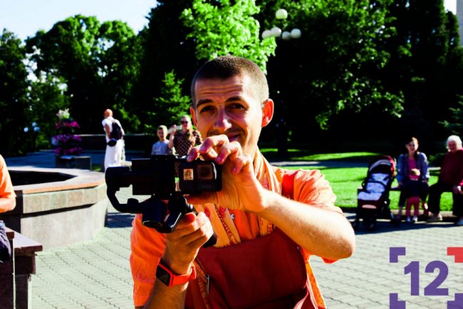 У Луцьку ходили крішнаїти: хто вони і що проповідують. ФОТОРЕПОРТАЖ