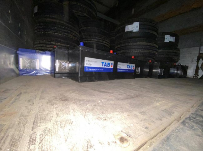 Волинь відправила шини та автомобільні акумулятори на передову. ФОТО