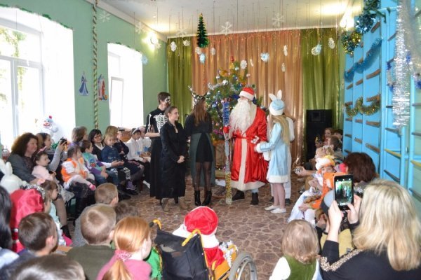 Помічники Миколая влаштували свято особливим діткам у Рожищі. ФОТО