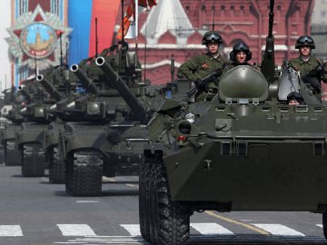 У Луганську РФ здійснює рейди на заводах, осіб призовного віку примусово відправляють у військкомат, – Генштаб 